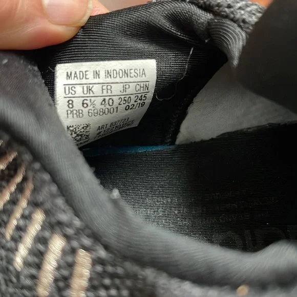 Womens Adidas Shoes - Picture 7 of 9